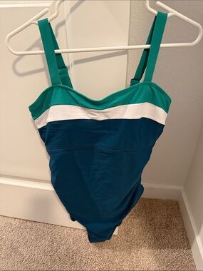 Amazon Teal, White & Dark Teal Colorblock One-Piece Swimsuit